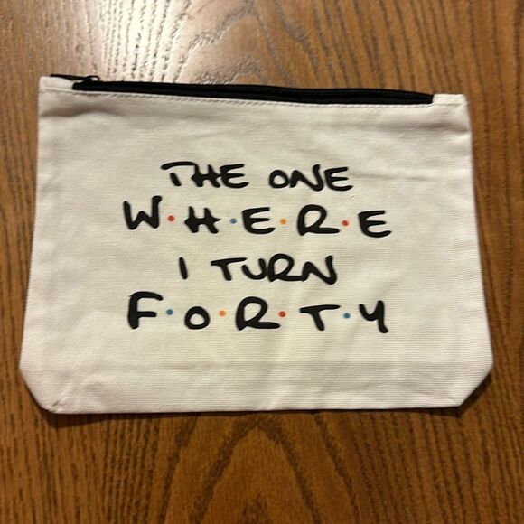 ❤️ 3/$15 Bundle Sale — Firm. Bundle 3 ❤️ Items $7–$9 only & Save! No limit. - Picture 3 of 9